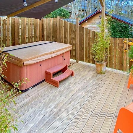 Ivyleaf Combe Lodges Stratton  Exterior foto